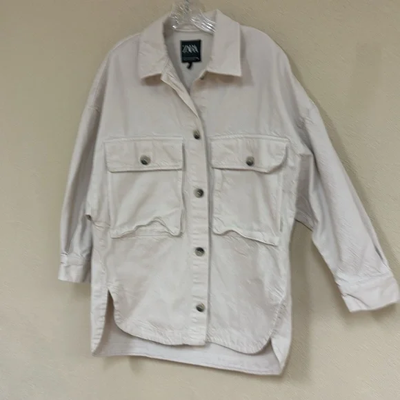 Zara womans cream denim oversized shacket Jacket. Size S/M - Picture 2 of 4